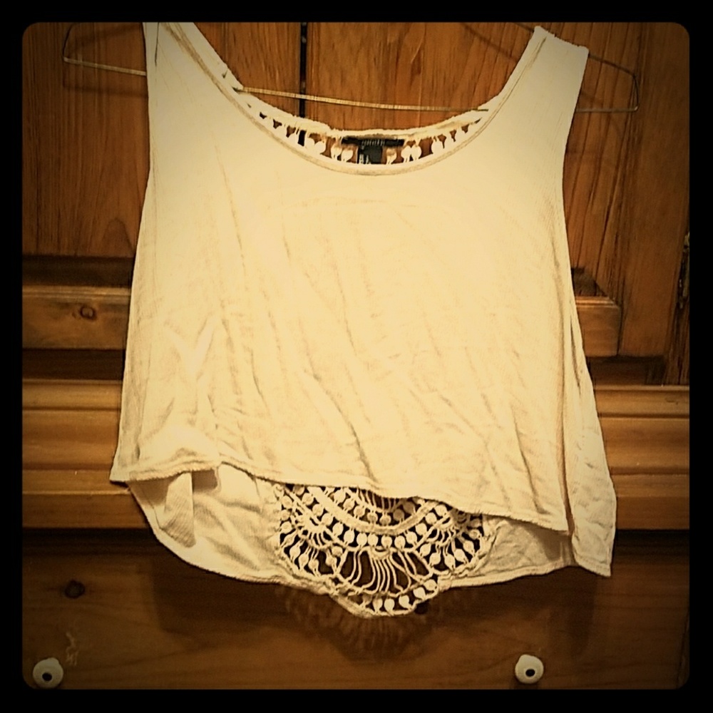 Crop top